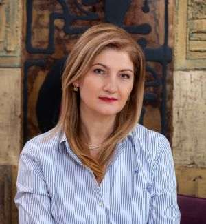 Studiu BARES D&I 2025: HoReCa şi Serviciile devin mai incluzive, în timp ce Producţia şi Administraţia publică pierd teren în faţa discriminării şi pasivităţii